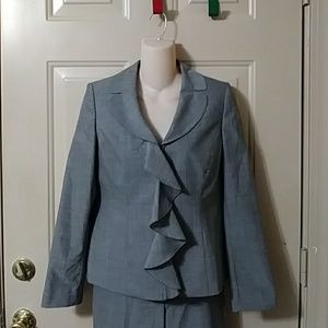 Anne Klein grey suit 8p